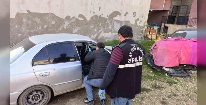 Arkadaşına emanet ettiği otomobili kurşunlanmış halde buldu, şok üstüne şok yaşadı