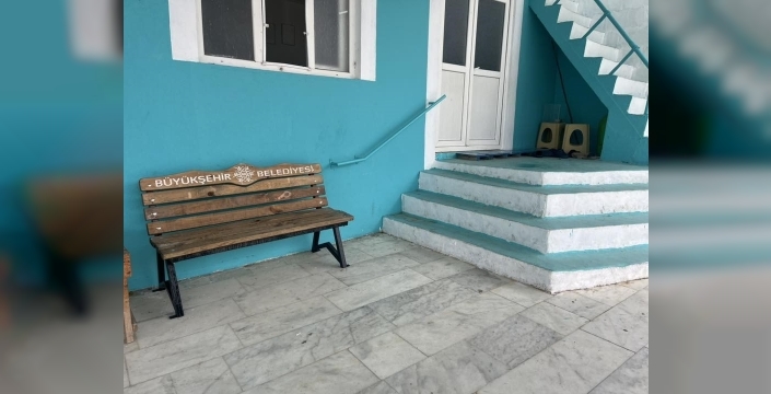 Aydın Büyükşehir, Karacaören Mahallesi'nde bank talebini yerine getirdi