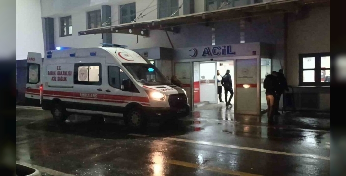 Batman'da dehşet: 18 yaşındaki genç, sokak ortasında bıçaklandı!