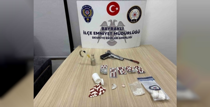 Bayraklı'da polis dedektif gibi iz sürdü, uyuşturucu operasyonunda 4 şüpheli yakalandı