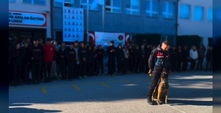 Bilecik’te öğrencilere yerli ve milli jandarma sistemleri tanıtıldı
