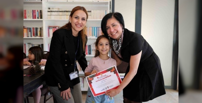 Bodrum'da minikler yılbaşı coşkusunu atölyelerde yaşadı