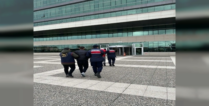 Bolu'da hırsızlar evde ne buldularsa çaldı: 2 tutuklama