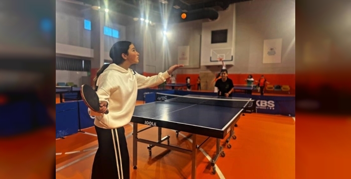 Bozüyük'te masa tenisi heyecanı dorukta: Genç sporcular sahada!