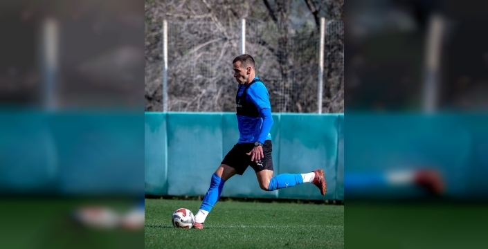 Burhan Eşer: Devre arasında transfer arayışlarımız olacak