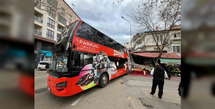Bursa'da akılalmaz kaza: Öğrenci otobüsü manava daldı, ortalık savaş alanına döndü!