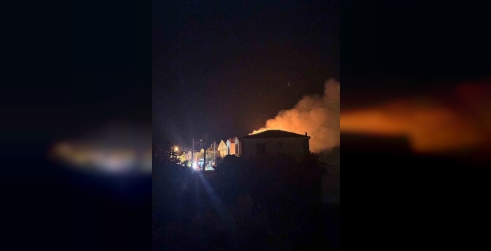 Çeşme'de villada korkutan yangın: Maddi hasar büyük