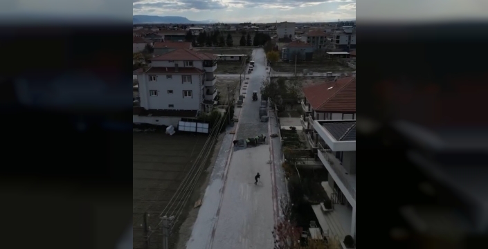 Çivril'de Yıllardır Beklenen Rahatlama: Kızılcasöğüt'te Üst Yapı Çalışmaları Başladı