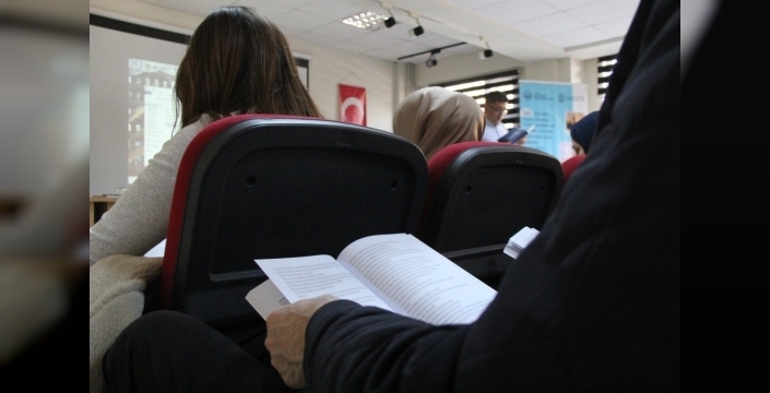 Cizre'de öğretmenlere 'anlayarak hızlı okuma' sırları öğretildi