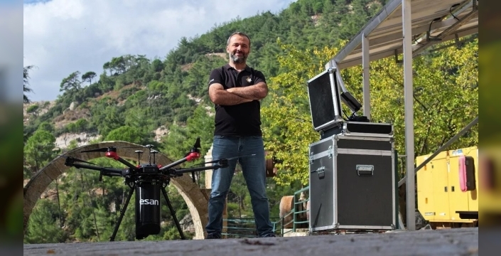 Çocukluk hayali gökkuşağının içinden geçmekti: Dron pilotunun denemesi hüsranla sonuçlandı