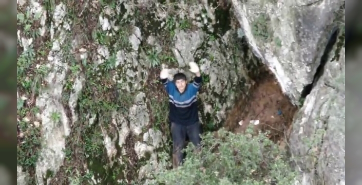 Dağda 4 gün mahsur kalan genç kurtarıldı: 'Devletim gelmese ölecektim