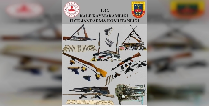 Denizli'de büyük operasyon: Kale'de kaçak silah ve mühimmatla yakalanan 9 şüpheli gözaltında