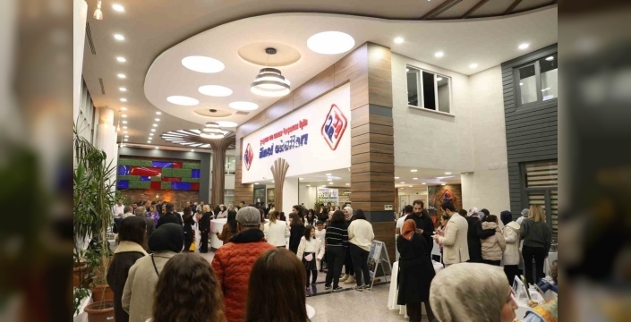 Diyarbakır'da Bingöl Kültürü Canlandı: Lezzetler ve Oyunlarla '12.12 Bingöllüler Günü' Kutlandı