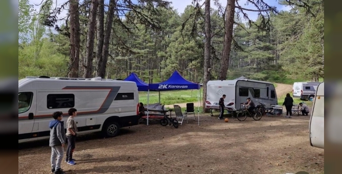 Doğa tutkunları Musaözü Göleti'nde bir araya geldi