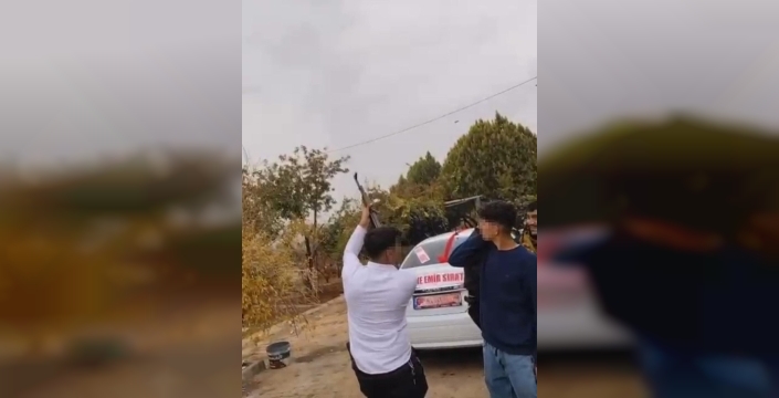Düğünde silahlı terör: Şanlıurfa'da havaya ateş açan şüpheli aranıyor!