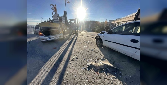Elazığ'da trafik kazası: Bir kişi yaralandı
