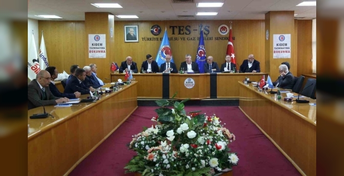 Enerji işçileri için büyük kazanım: Yüzde 400'e varan zamla toplu sözleşme imzalandı