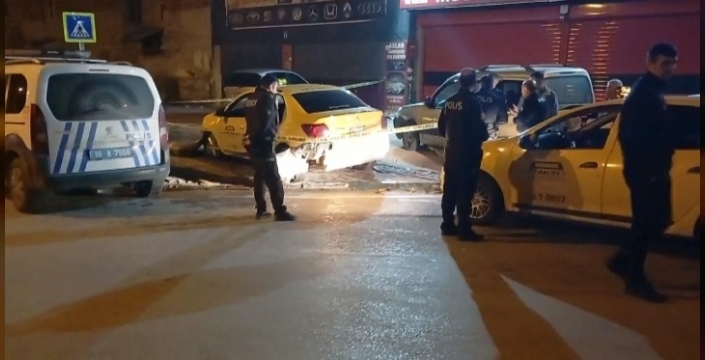 Gasp edilen taksi Bursa'da kovalamaca sonrası hurdaya döndü, şüpheli yakalandı