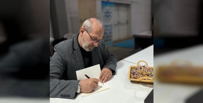 Hasan Hüseyin Tokuş, Mavikuş Edebiyat Ödülü'nü kazandı