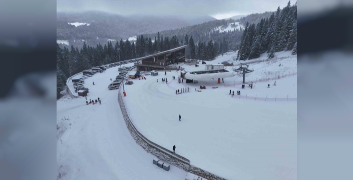 Ilgaz Dağı'nda kar coşkusu: Yurduntepe Kayak Merkezi sezona merhaba dedi