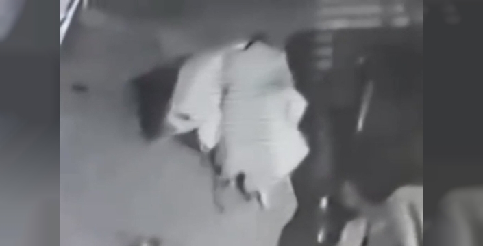 İzmir'de balkon hırsızlığı: Halıyı çaldı ve kayıplara karıştı