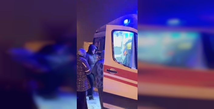 Kars'ta kar fırtınasıyla mücadele: Sağlık ekipleri hasta için seferber oldu