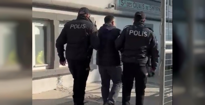 Karşılıksız çek firarisi Konak'ta polis operasyonuyla yakalandı