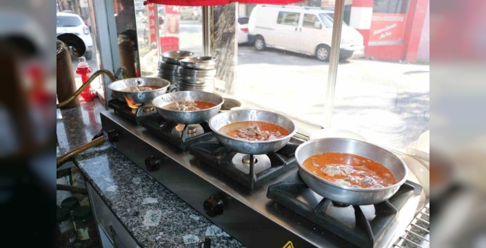 Kışın vazgeçilmezi: Tescilli Maraş kelle paça