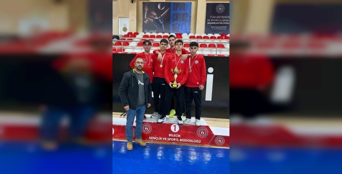 Liselerarası futbolda zafer Bilecik MTAL'in: Düzce'de temsil hakkı kazandılar