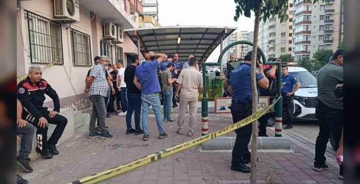 Mahkemede annesini öldüren baba için şok suçlamalar