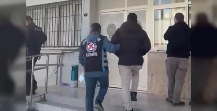 Makas atarak trafiği tehlikeye atan sürücüye 17 bin TL'den fazla ceza yağdı