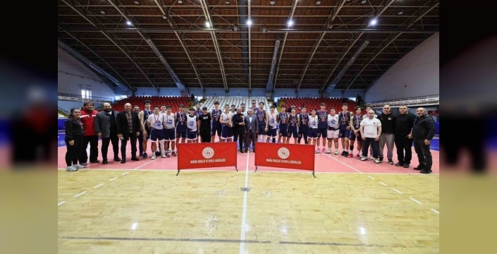 Manisa'da okul sporları basketbolda şampiyonlar belirlendi