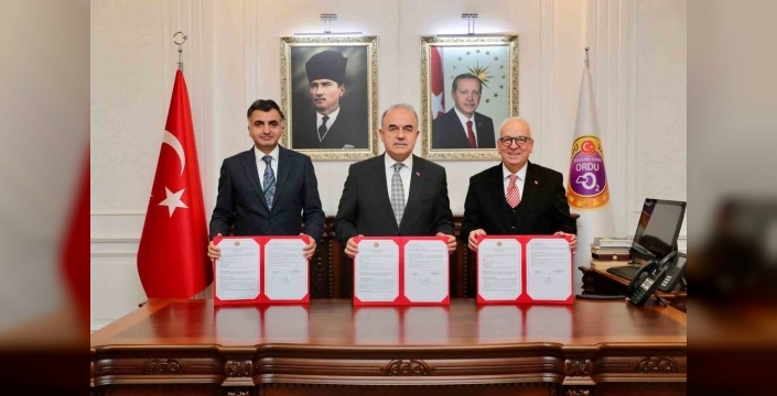 Ordu'da hayırsever iş adamı, köy yaşam merkezine dönüşecek okulun tadilatını üstlendi