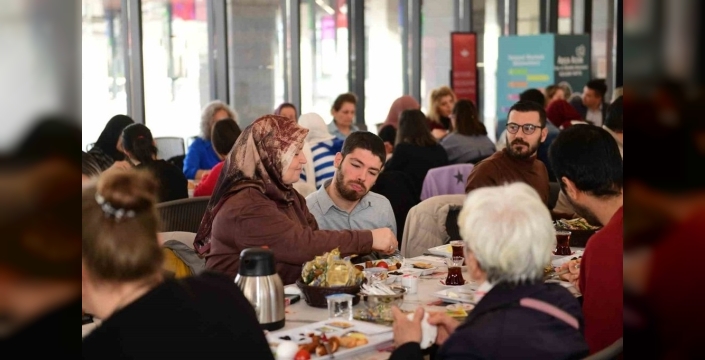 Osmangazi'de engelli bireyler ve aileleri kahvaltıda buluştu