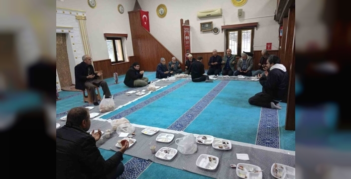 Sabah namazı buluşmaları Kuruköy'de cemaati bir araya getirdi