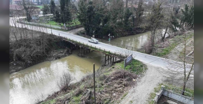 Sakarya'da 20 mahalleyi birleştiren köprü yenilenerek hizmete hazır