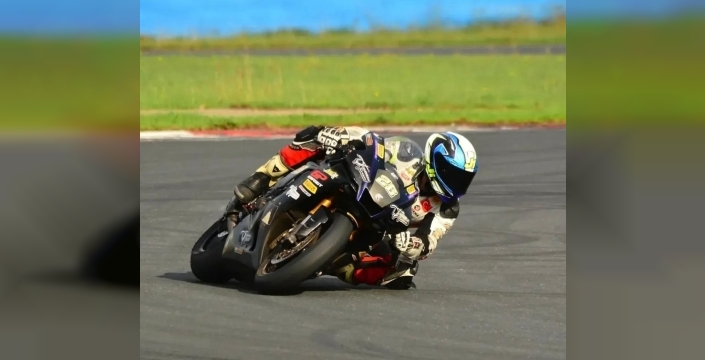 Şampiyon motosikletçi Özgür Çapacı, trafik kazasında hayatını kaybetti