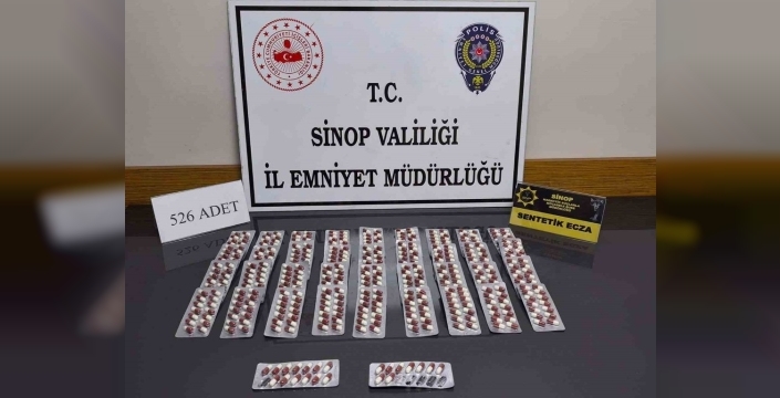 Sinop'ta uyuşturucu operasyonu: 526 sentetik ecza ile 2 şüpheli tutuklandı