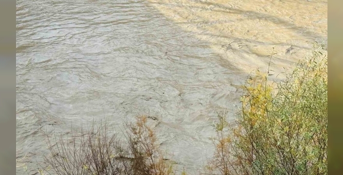 Şırnak'ta yağmur coşturdu: Hezil Çayı taştı, sular yükseldi!