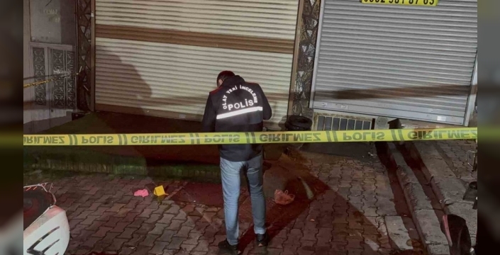 Şişli'de gece yarısı silahlı kavga: Bir kişi kasıktan vurularak yaralandı