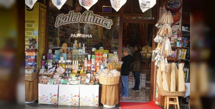 Soğuk hava aktarları hareketlendirdi: 'Bitkisel ürünler hasta olmadan kullanılmalı