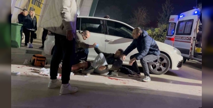 Tofaş Spor Salonu'nda bıçaklı kavga paniği