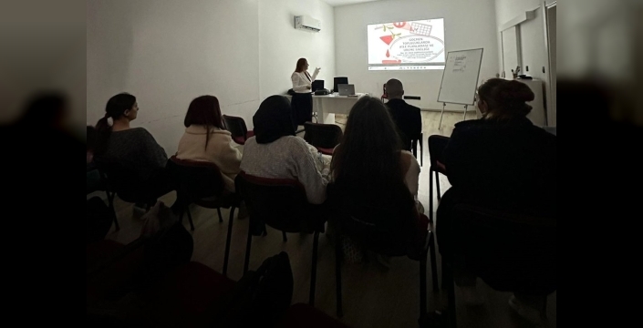 Yakın Doğu Üniversitesi, mültecilere sağlık eğitimi vererek umut oluyor