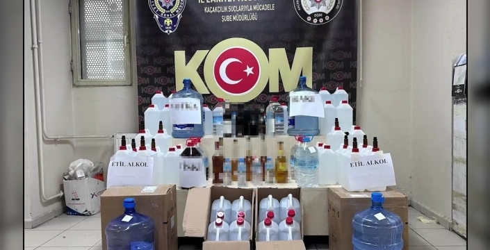 Yılbaşı öncesi İzmir'de sahte içki operasyonları: 86 şüpheli yakalandı, tonlarca malzeme ele geçirildi