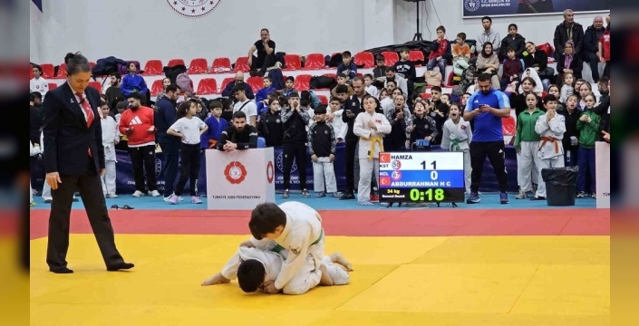 Zonguldak ev sahipliği yapıyor: Madenci Kupası Judo Turnuvası başladı