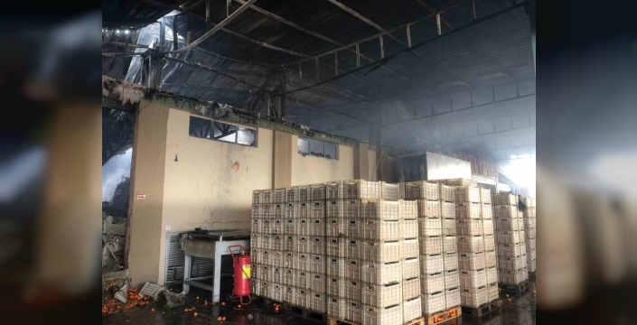 19 yaşındaki işçi, yangından dönerken dumandan etkilenerek hayatını kaybetti