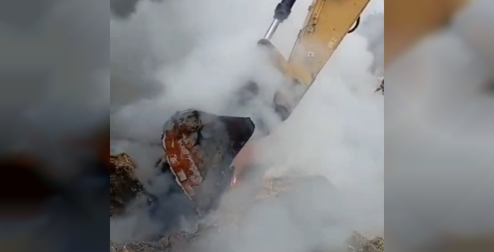 Adana'da samanlık yangını kontrol altına alındı