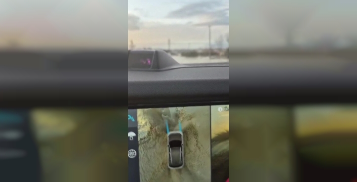 Adana'da TOGG, su birikintisinde ilerledi