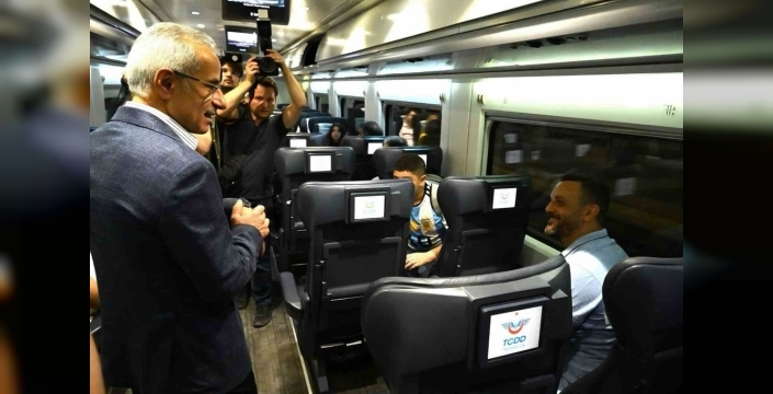 Ara tatilde tren yolculuğu kabusa dönüşmesin: Bakan Uraloğlu'dan 24 bin kişilik kapasite hamlesi