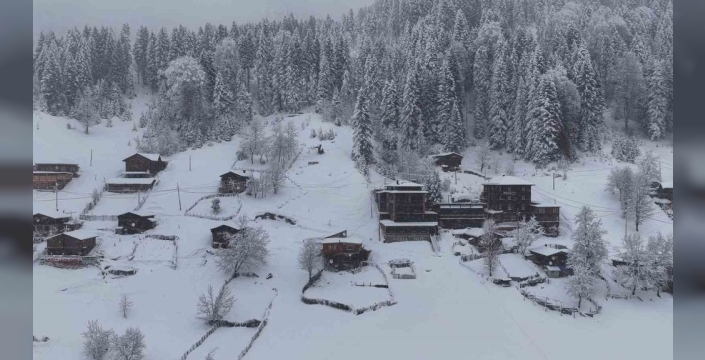 Ayder yaylası beyaza büründü, havadan görüntülendi